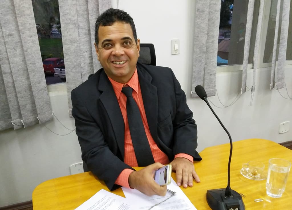 Vereador solicita à Prefeitura, recapeamento da Venceslau de Barros