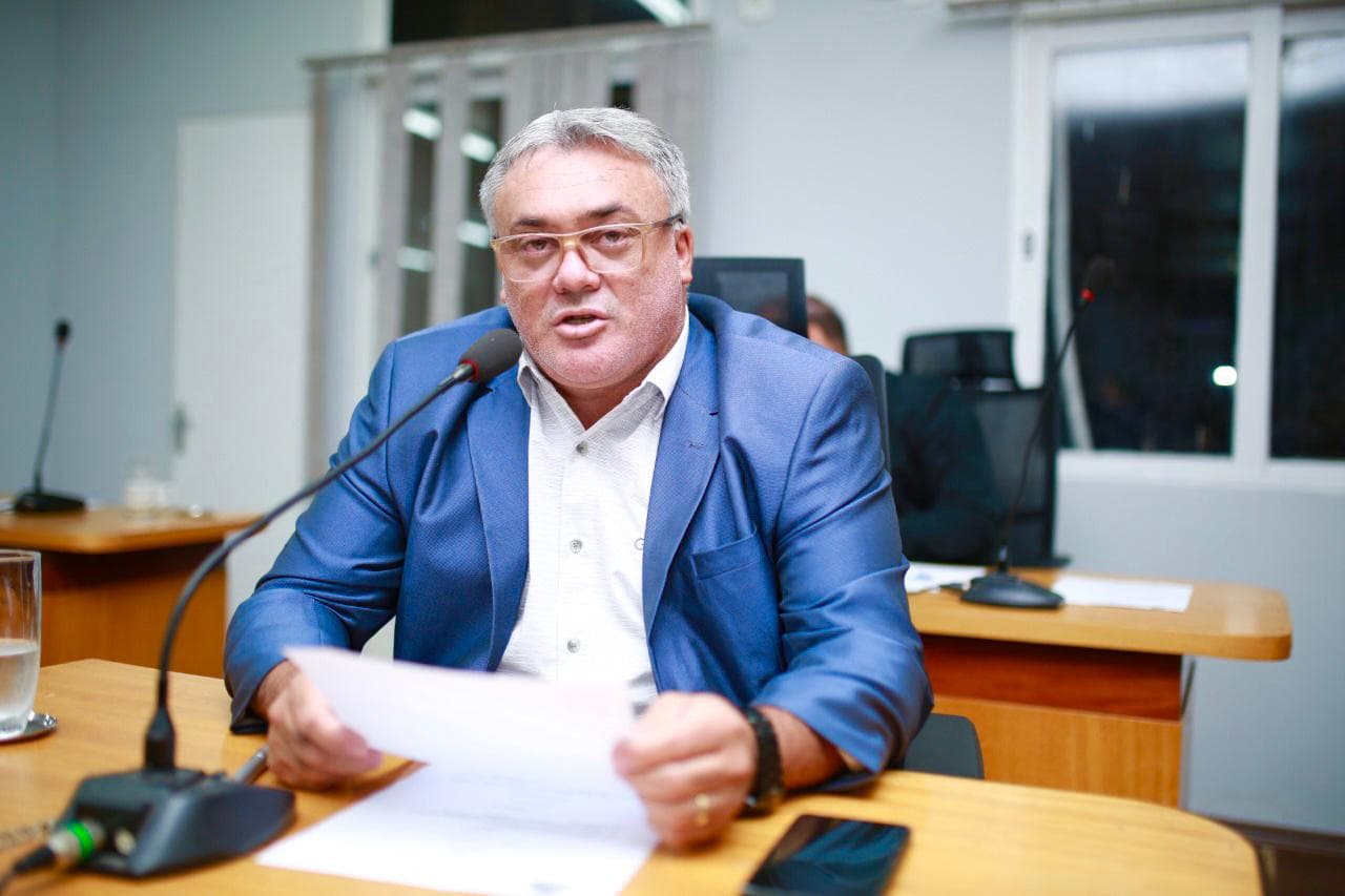 Vereador homenageia casal pelo trabalho desenvolvido no setor turístico