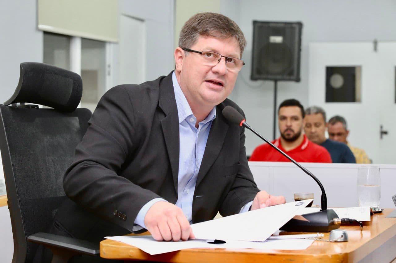Vereador pede recuperação de pavimento no Nova Corumbá, após intervenção da Sanesul