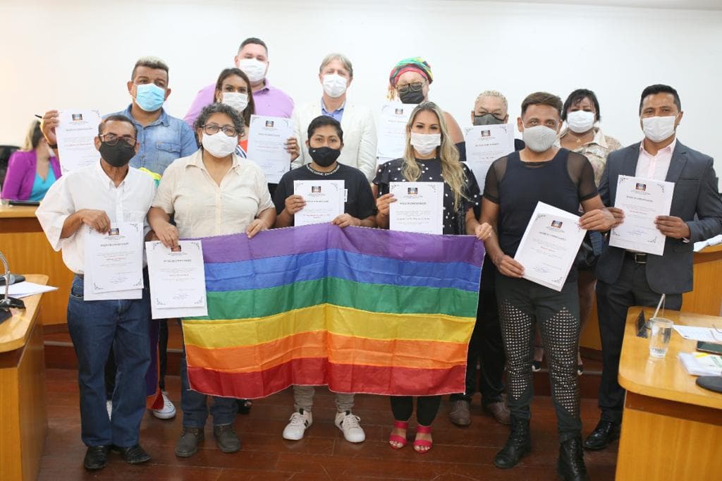 Câmara lembra Dia Municipal do Orgulho LGBTQIA+ com homenagens em Corumbá