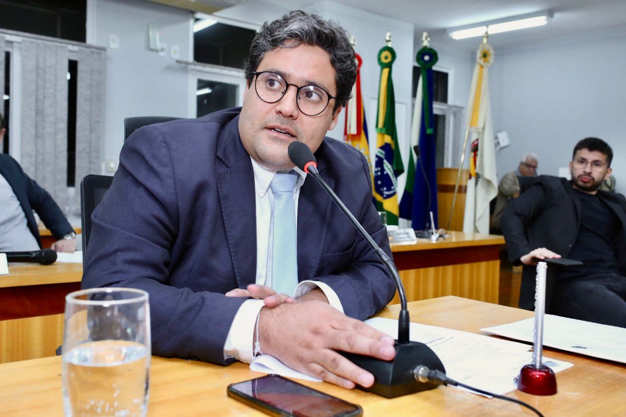 Vereador pede reforma do portal e recuperação da iluminação da entrada da cidade