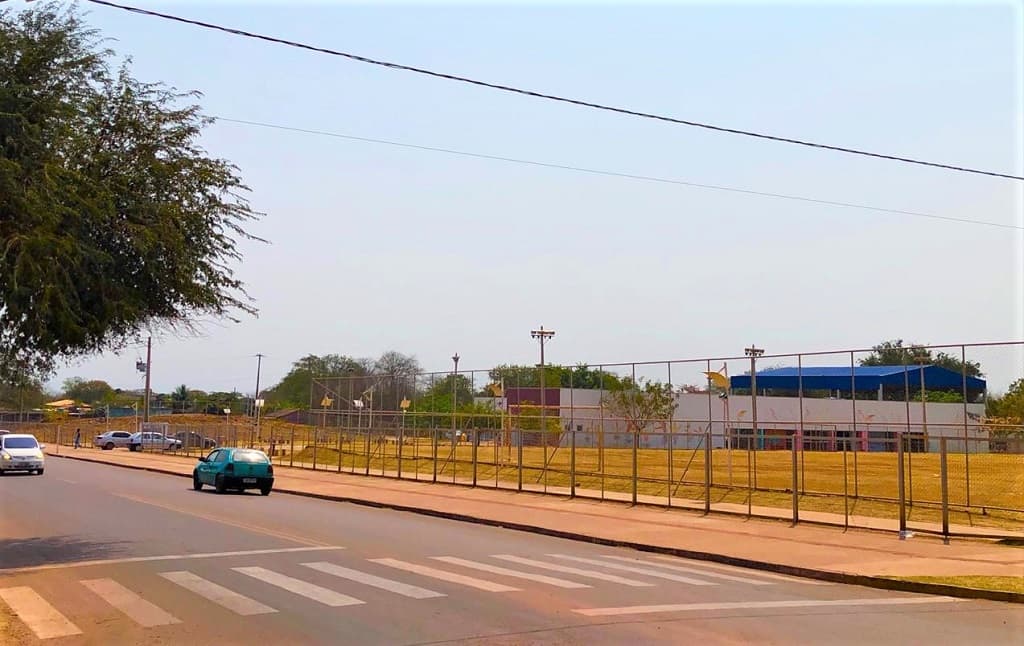 Na Câmara, vereador reivindica plantio de árvores na Praça CEU