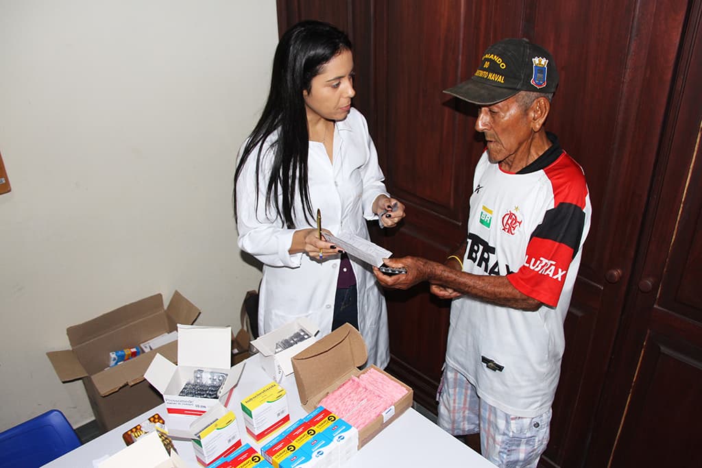 Projeto de Lei que cria Programa Medicamento em Casa é apresentado na Câmara