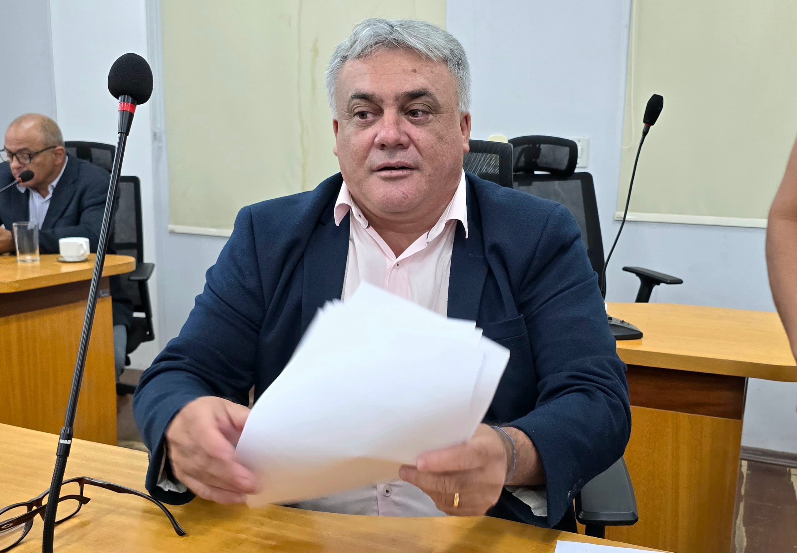 Na Câmara, vereador busca recursos para atender a saúde de Corumbá