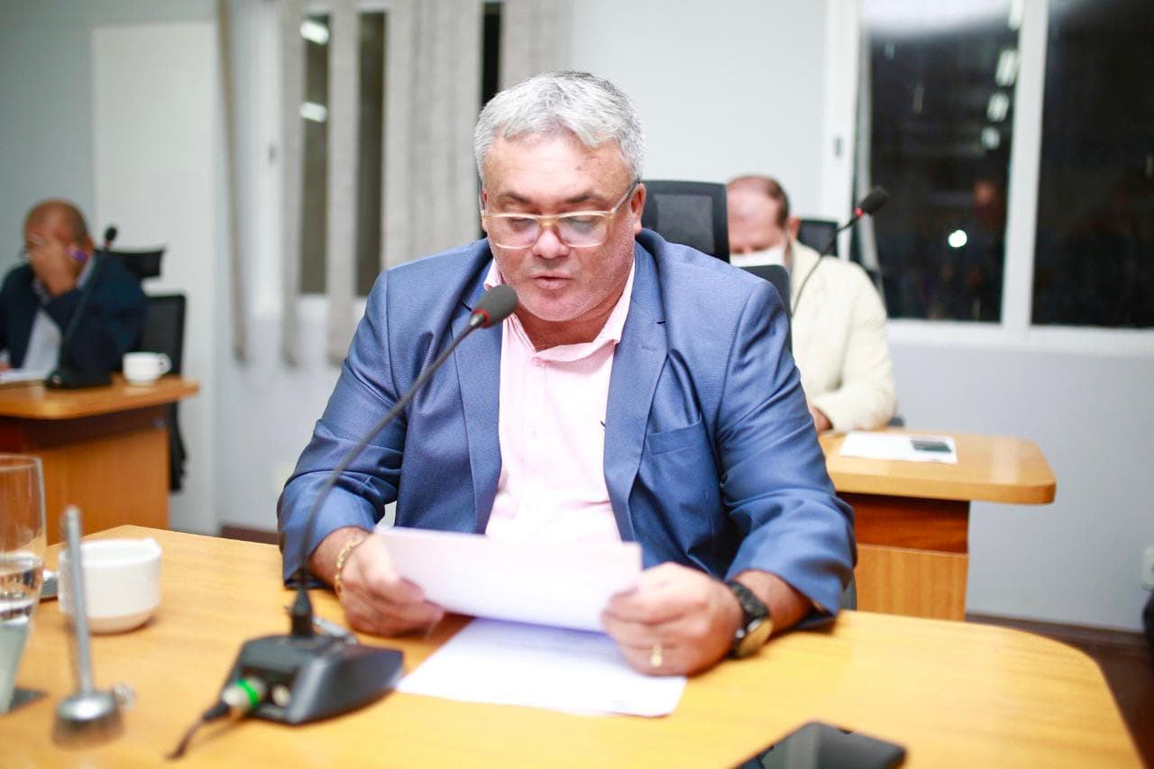 Vereador pede manutenção de redutores de velocidade da área urbana
