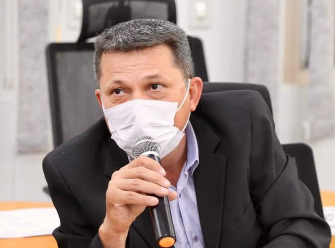 Vereador reivindica pavimentação de via pública no Jardim dos Estados
