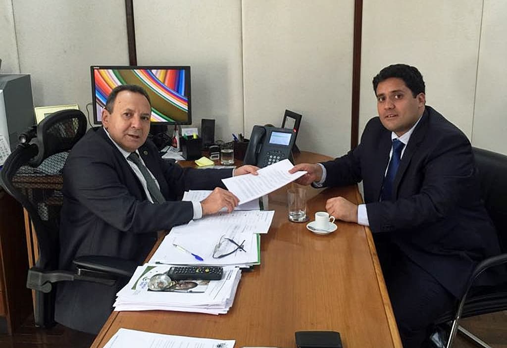 No Ministério da Agricultura, vereador busca projetos para Corumbá