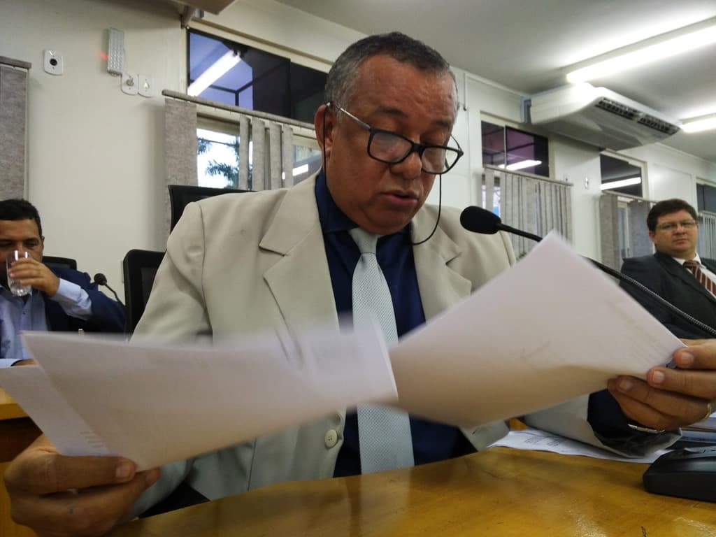 Tadeu propõe ampla discussão em torno do comércio, segurança e fiscalização