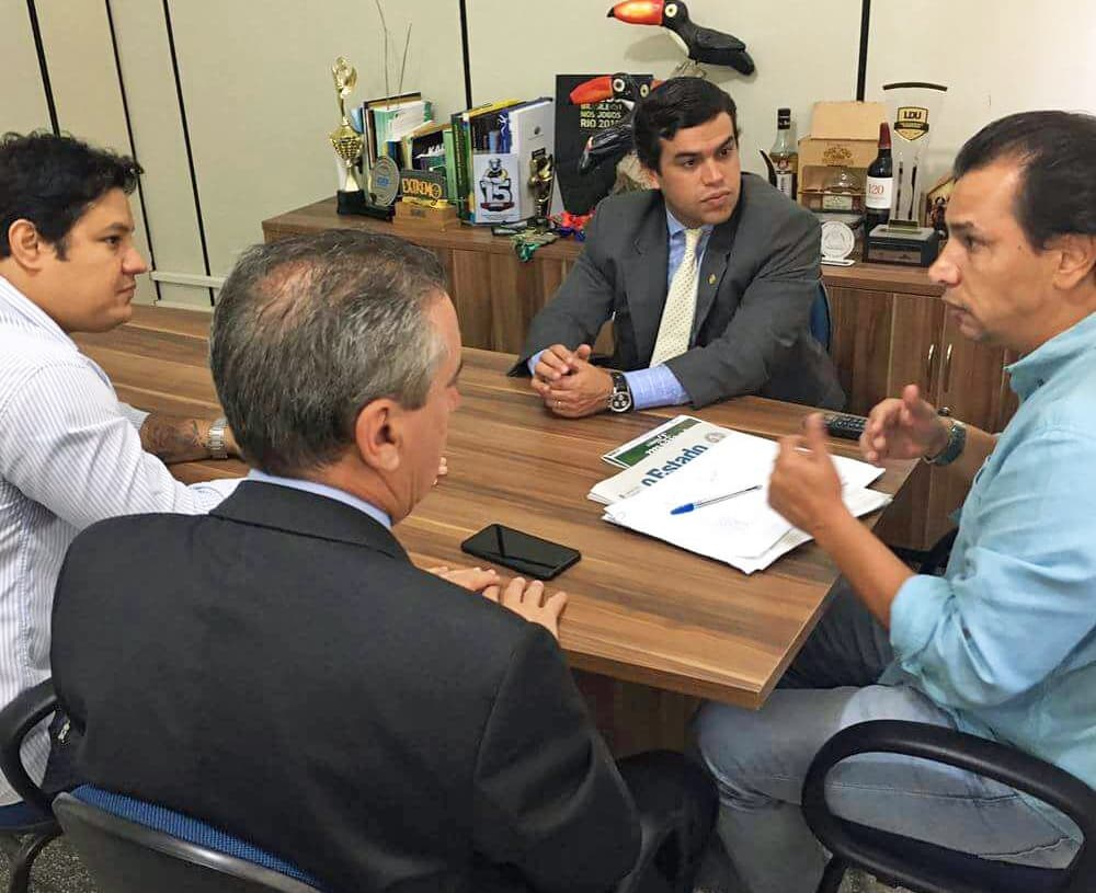 Rufo busca apoio para desenvolver projetos de lutas olímpicas no CIE