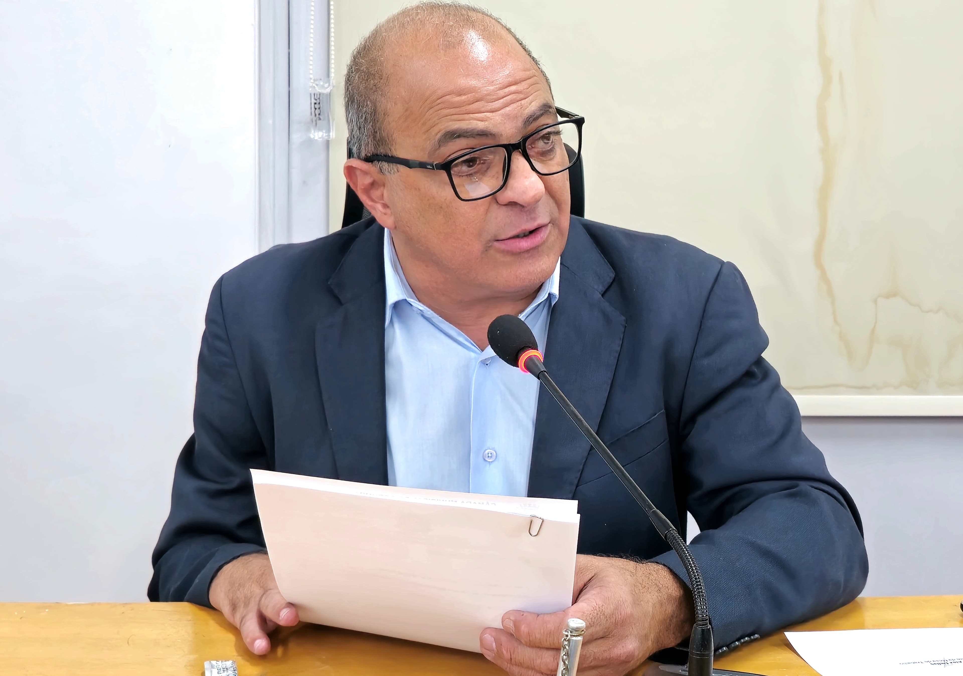 Vereador pede mais segurança durante plantões noturnos da Unidade Breno de Medeiros