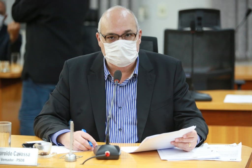 Vereador reforça necessidade de recapeamento da Rua Afonso Pena, no Universitário