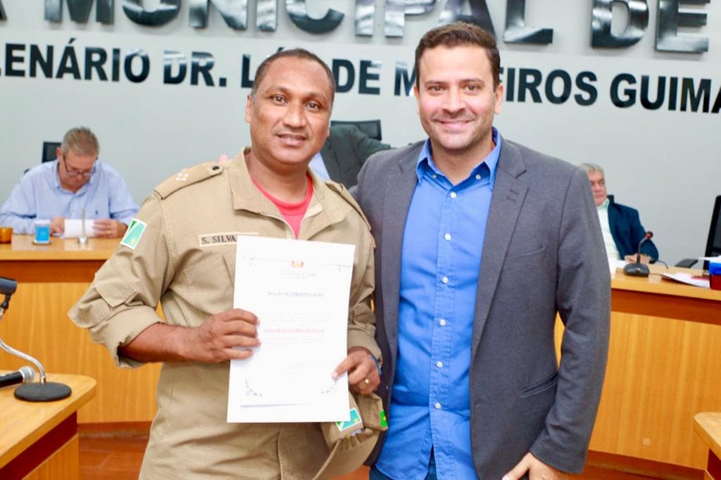 Bombeiros são homenageados pelos 25 anos de serviços prestados na região