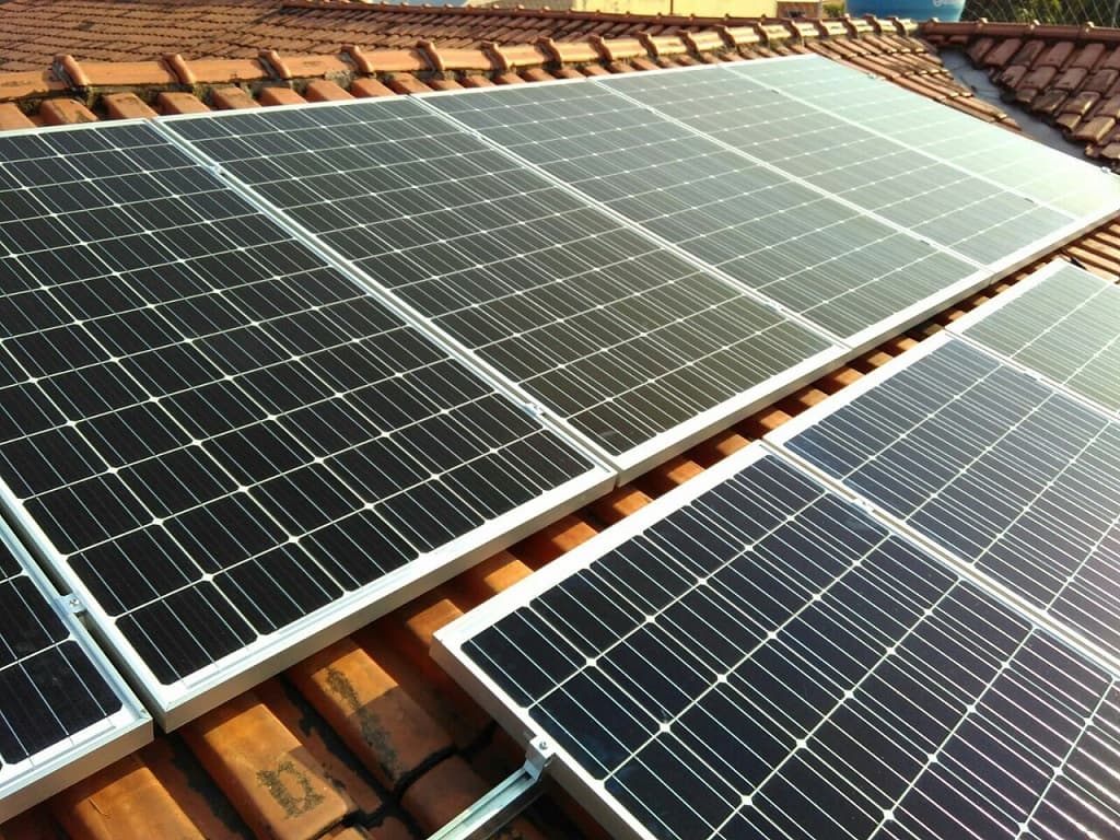 Aprovado Projeto de Lei que prevê desconto no IPTU para imóveis com energia solar