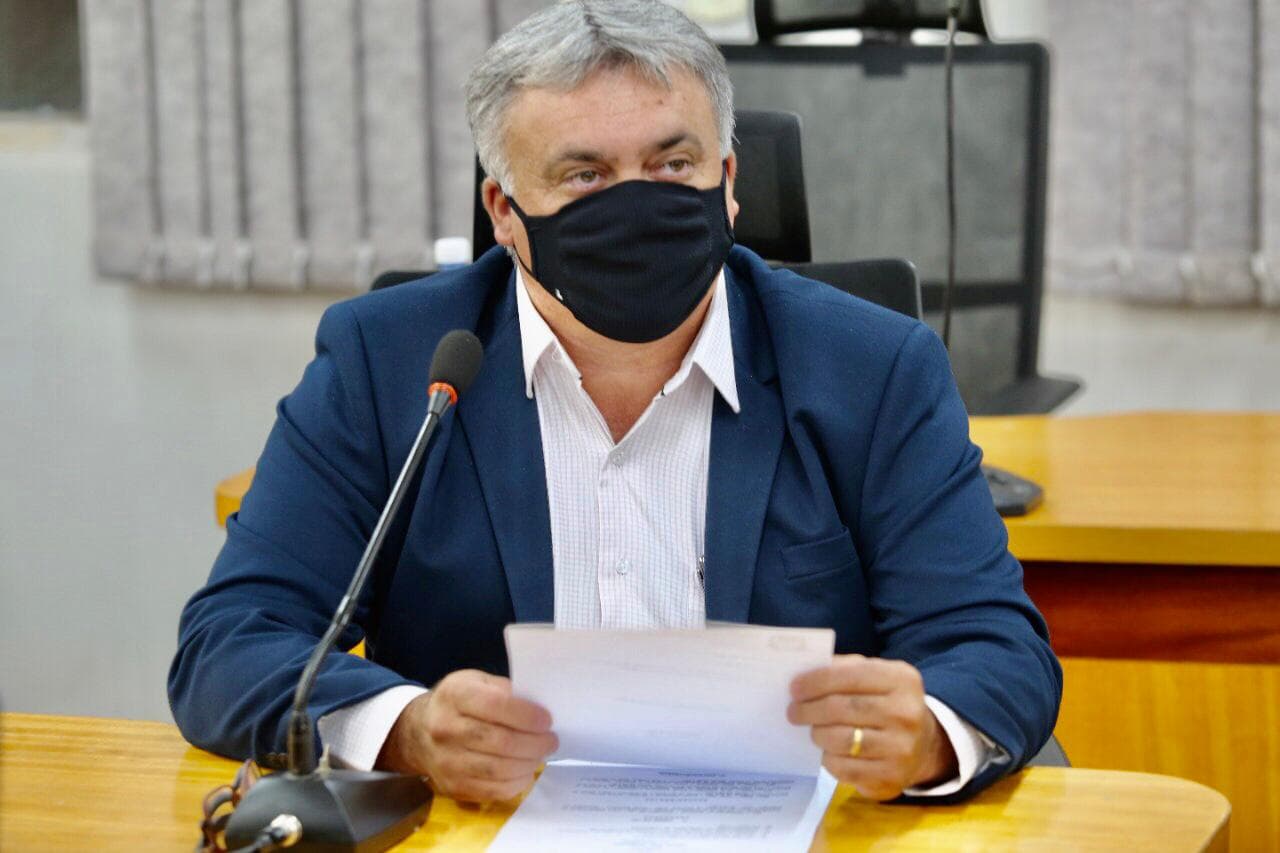 Vereador sugere mudanças em estacionamento de veículos na região central da cidade