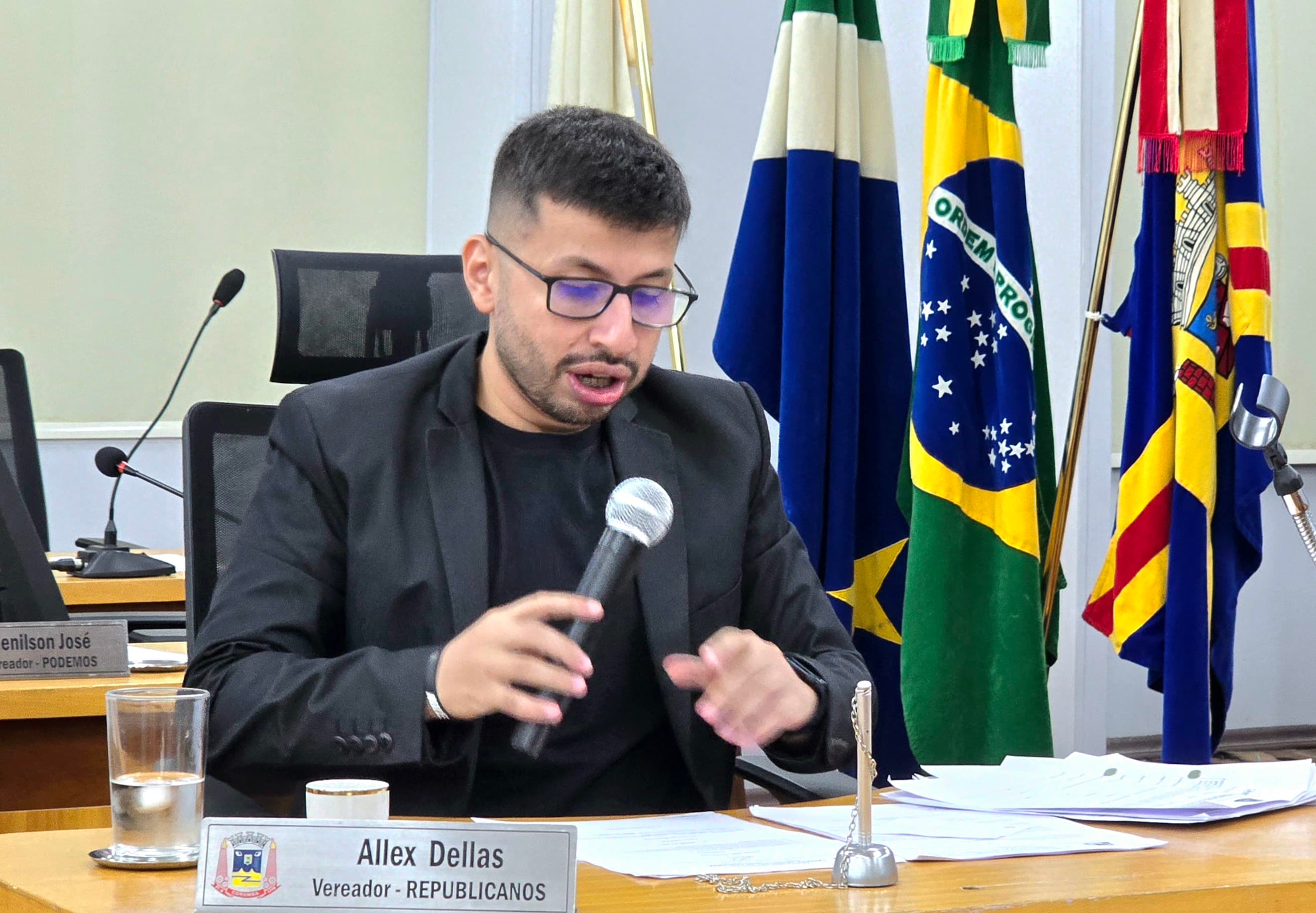 Vereador solicita recuperação de pavimento em cruzamento no Bairro Cristo Redentor