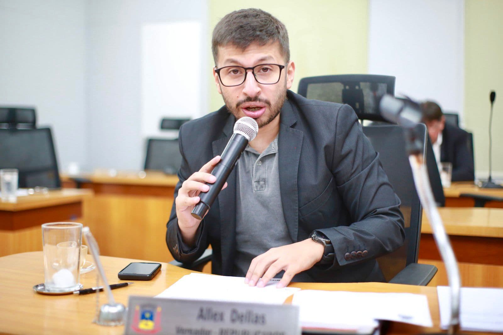 Vereador solicita informações sobre conclusão da reforma da Escola Pedro Paulo