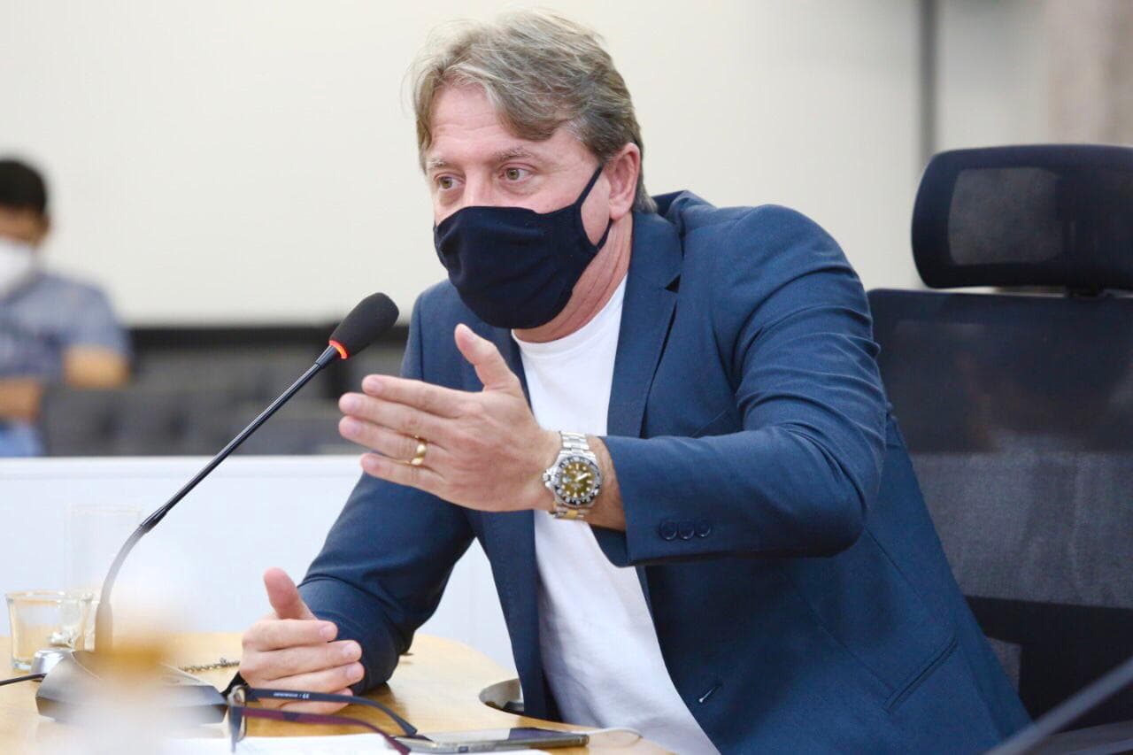 Vereador solicita pavimentação da Rui Barbosa, no Bairro Industrial