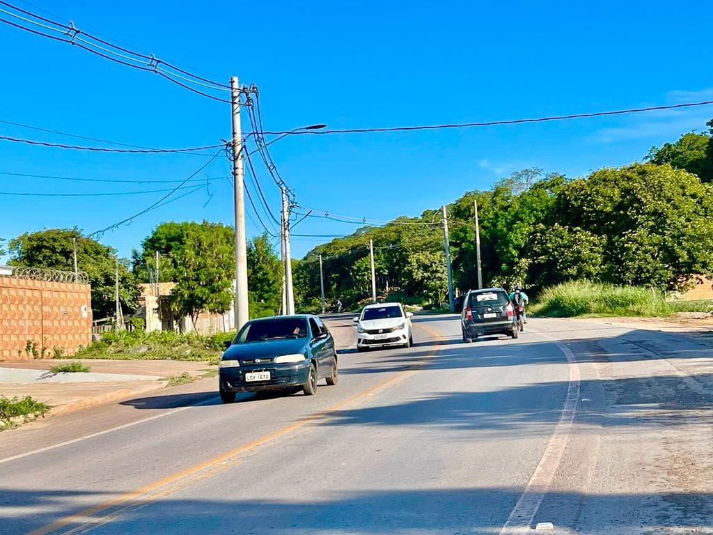 Vereador reivindica guard rail e redutor de velocidade em trecho do anel viário