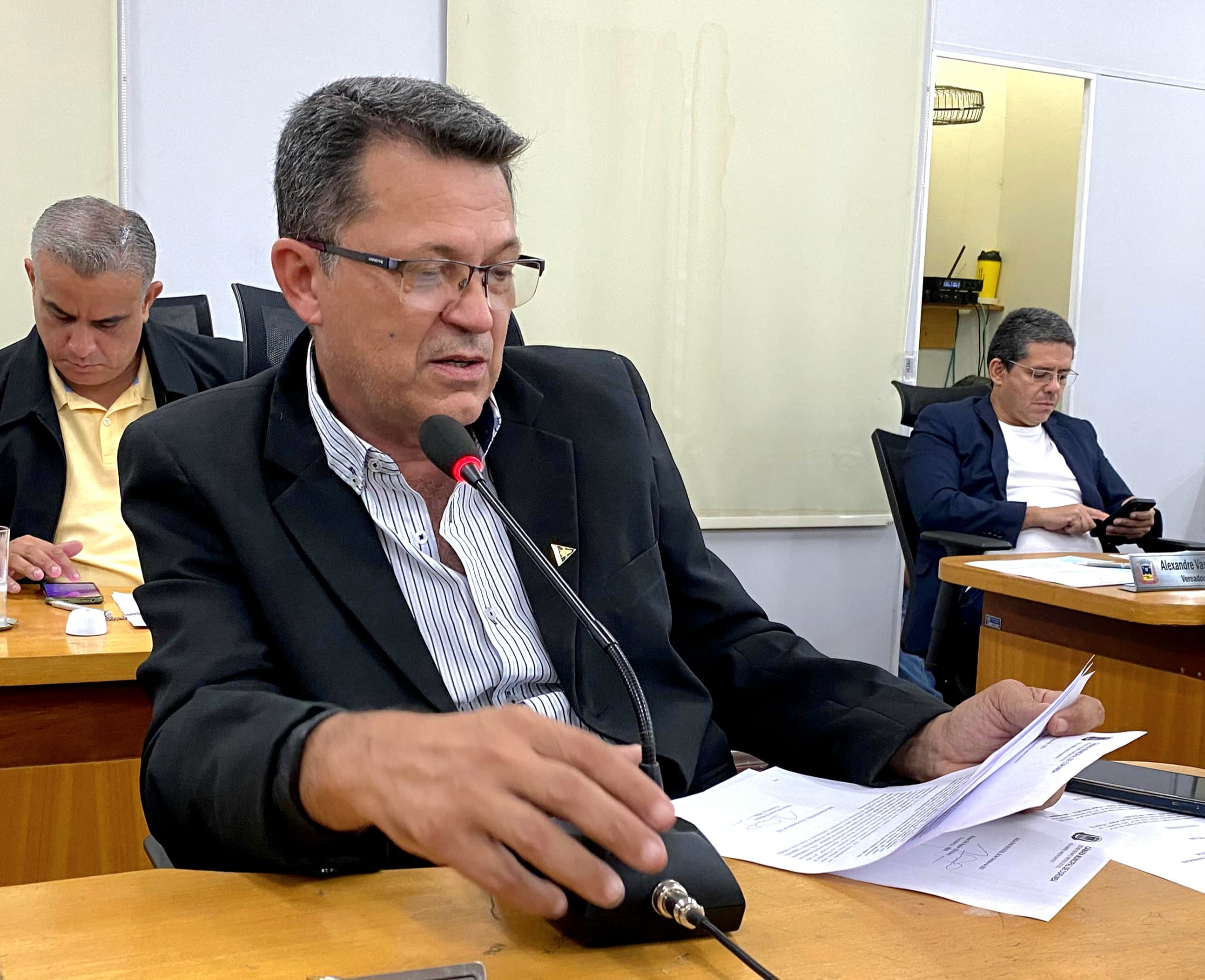 Vereador busca informações sobre as ações da guarda municipal em defesa do patrimônio público