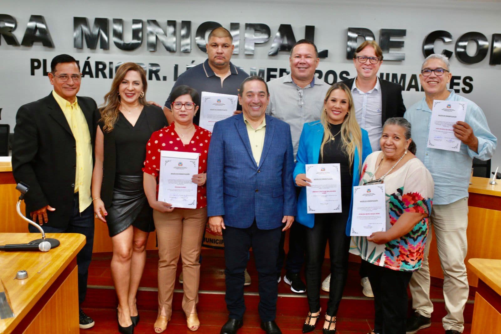 Personalidades que fazem o Carnaval de Corumbá são homenageadas na Câmara