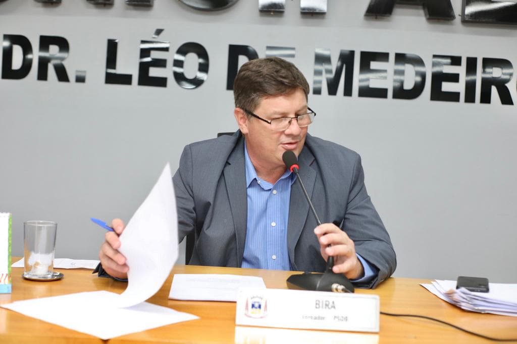 Comunidade reclama da falta de sala de recepção na Unidade de Saúde Ênio Cunha