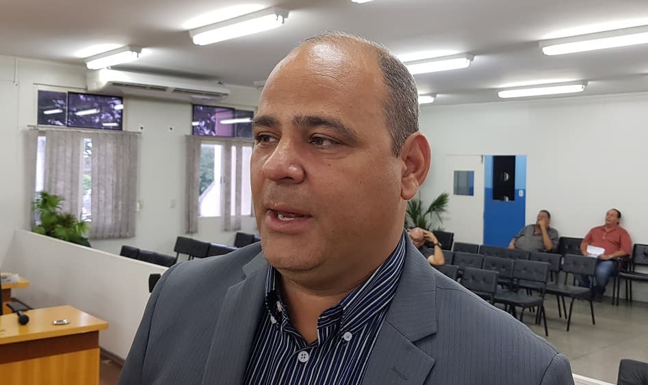 Na Câmara, vereador pede atenção especial em curva perigosa do anel viário