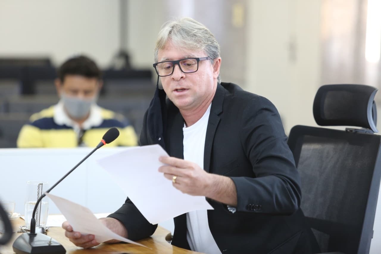 Vereador pede atenção especial em processo para obras de infraestrutura no Guatós