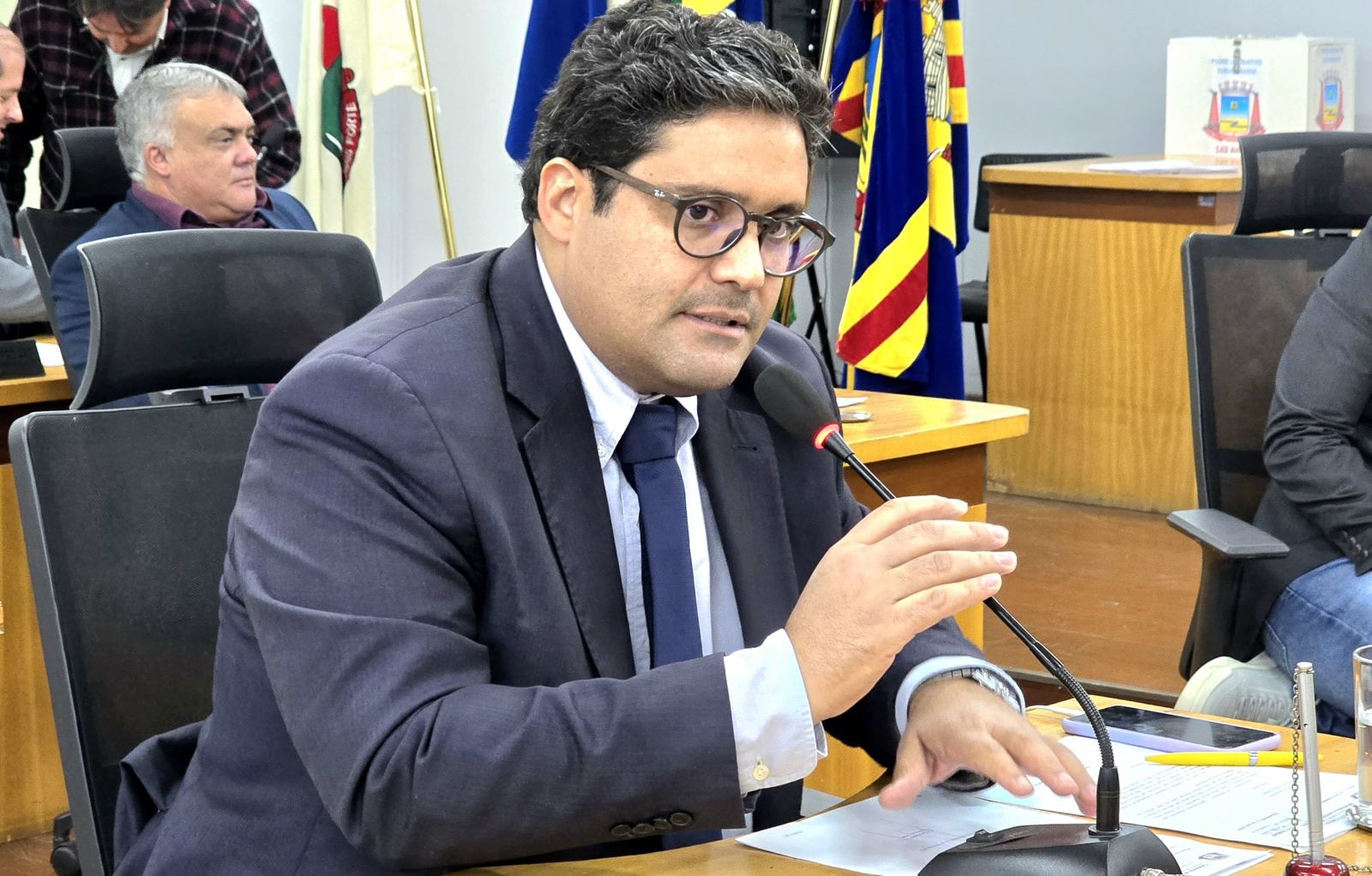 Chicão critica valores de passagens e volta cobrar fim do monopólio