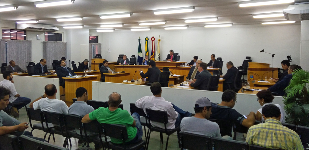 Câmara envia à Prefeitura, solicitações de moradores feitas pelo WhatsApp