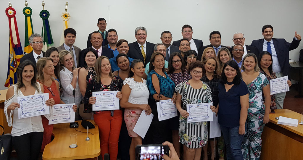 Câmara homenageia profissionais pelo Dia do Assistente Social