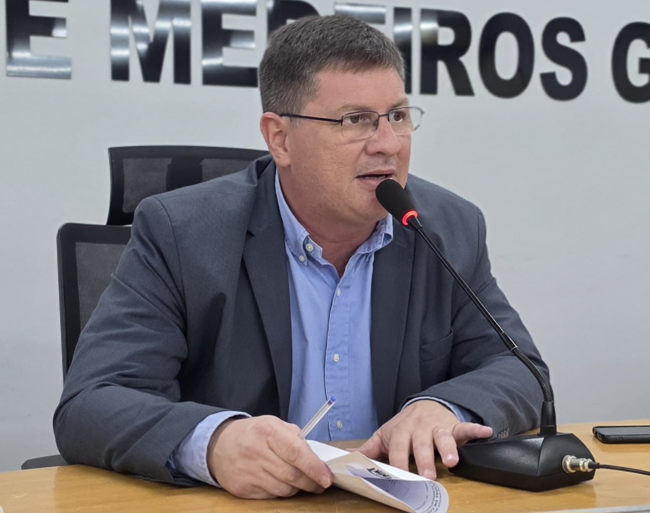 Bira recomenda serviços de recuperação de rede de esgoto na Edu Rocha