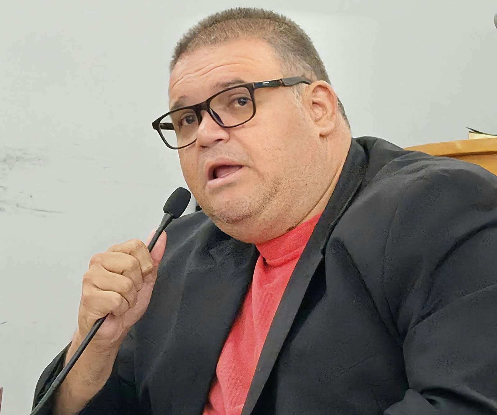 Jovan diz que é preciso fortalecer os serviços públicos de saúde mental em Corumbá