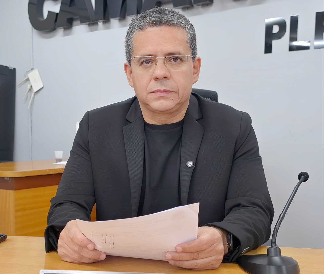 Repasse de recurso direto para as escolas é questionado por Alexandre, na Câmara